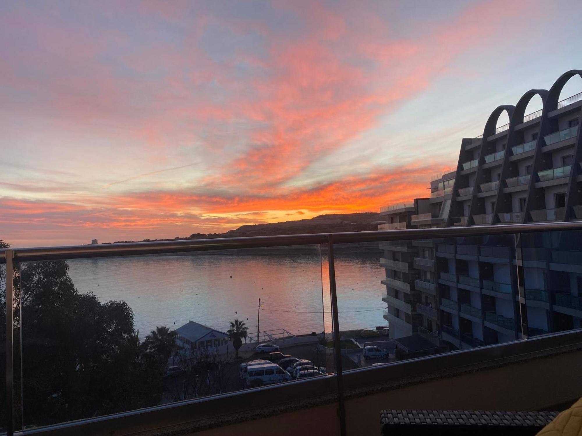 Sunrise Bay Apartments - Frontline Sea Views St. Paul's Bay Exterior photo